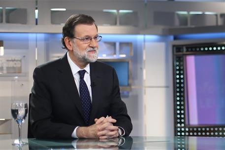 27/11/2017. Entrevista de Rajoy en Telecinco. El presidente del Gobierno, Mariano Rajoy, durante la entrevista que Pedro Piqueras le hace en...